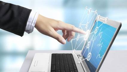 男生適合學(xué)且好就業(yè)的專業(yè)探索 聚焦計算機技術(shù)開發(fā)的潛力與前景